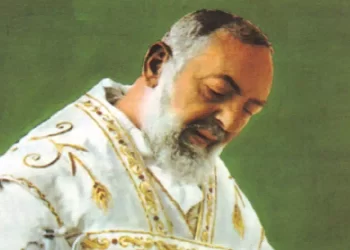 Buonanotte e benedizione con la voce di padre Pio