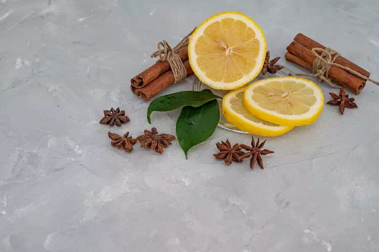 La miracolosa ricetta con limone e cannella per la perdita di peso