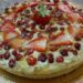 Crostata di fragole e di fragoline di bosco: il dolce perfetto