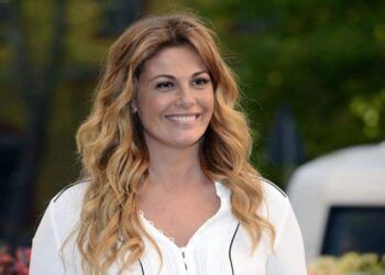 è-ufficiale-donne-formose-intelligenti