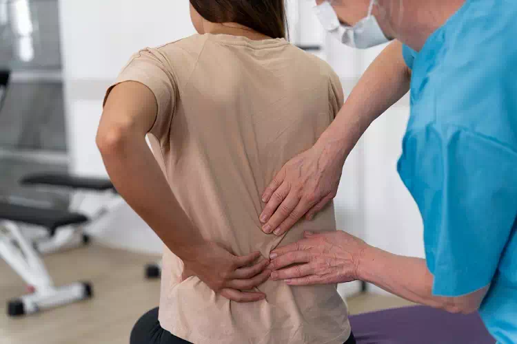 8 rimedi naturali per alleviare il dolore e infiammazione al nervo sciatico