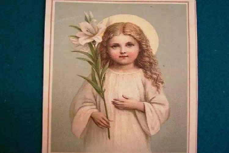 La Santa Bambina morta 300 anni fa apre gli occhi