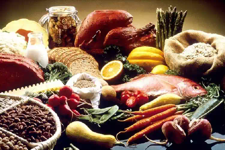 Gli alimenti da non mangiare per la tiroide