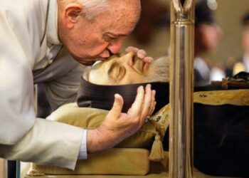 Padre Pio senza sapere niente di lei disse alla signora Luisa: tuo figlio non è morto 
