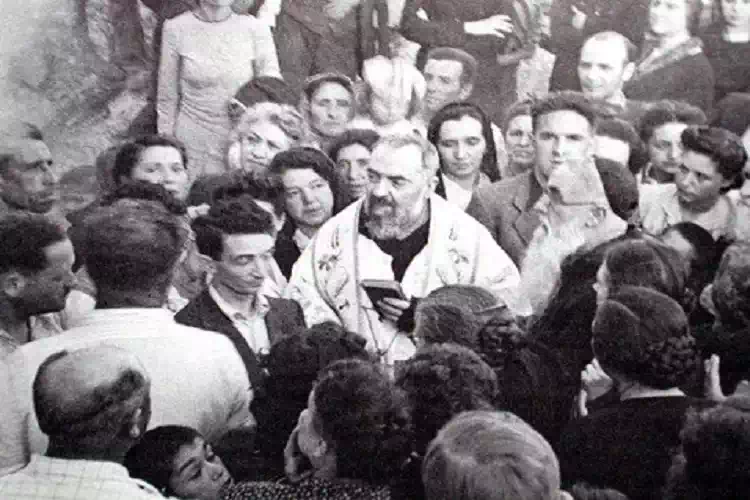I miracoli di Padre Pio: i mandorli in fiore