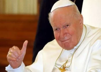 Intera famiglia vive un miracolo straordinario sulla tomba di Giovanni Paolo II