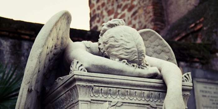La bella storia d’amore dietro ‘L’Angelo del Dolore’.