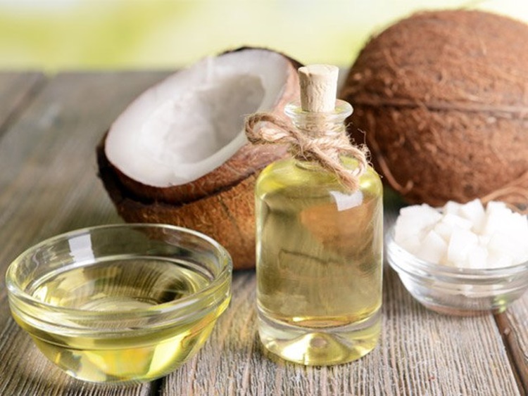 Oil Pulling: Come disintossicare la bocca e guarire il tuo corpo