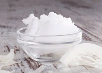 Stanchi di acqua e limone al mattino? Prova a dimagrire con l'olio di cocco, aceto e collagene