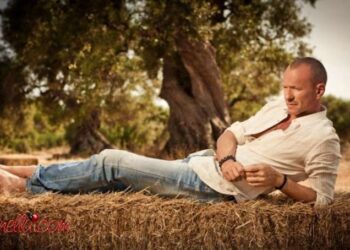 Lui è pazzo di lei", di Biagio Antonacci: quando l’amore può fare male
