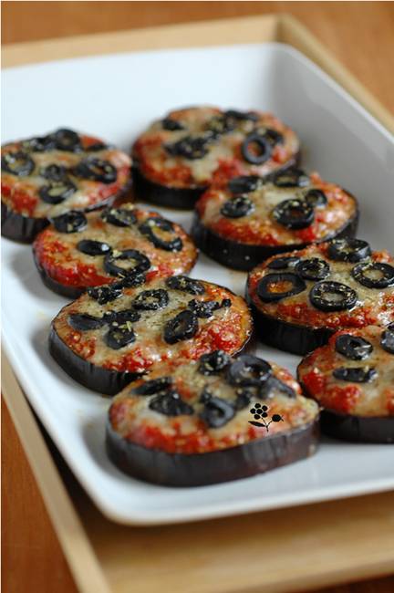 Le Pizzette di Melanzane: una Ricetta Gustosa e Leggera per l'Estate