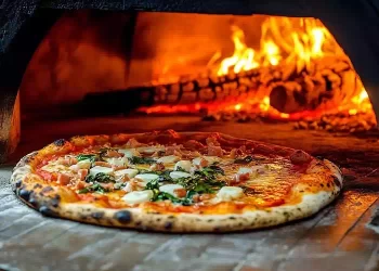 Anche tu dopo aver mangiato la pizza hai gonfiori
