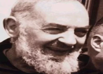 Padre Pio è presente nella vita di chi lo invoca. Tre unici aneddoti sul Santo