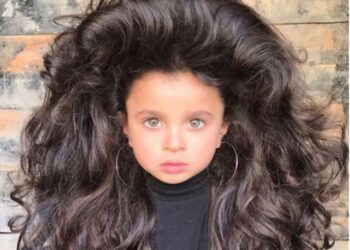 Famosa a soli 5 anni grazie alla sua splendida chioma di capelli