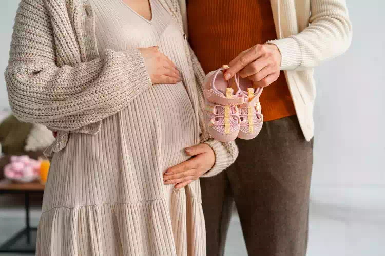 Reddito di maternità: mamme a tempo pieno