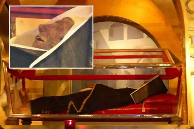 Santa Rita da Cascia, il corpo è ancora incorrotto