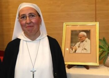 Ecco il miracolo di Giovanni Paolo II che ha lasciato i medici senza parole