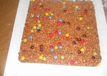 torta-con-mars-e-smarties