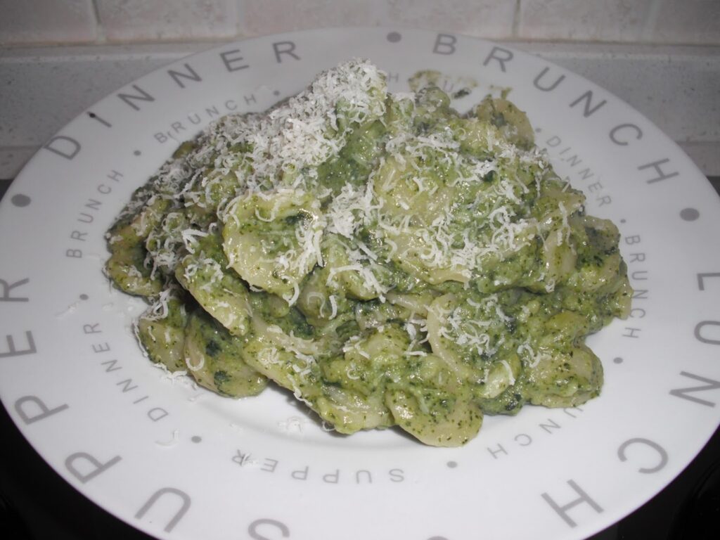 orecchiette-con-broccoli