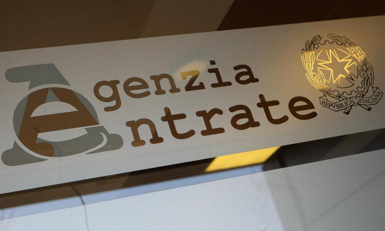 Cartolina dal fisco in arrivo: chi la riceverà e perché