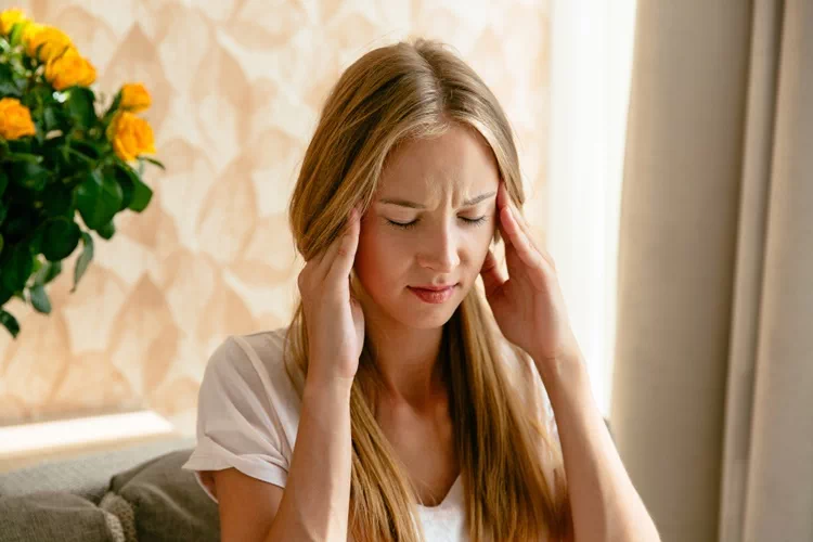 Soffrire di mal di testa: ecco a cosa prestare attenzione
