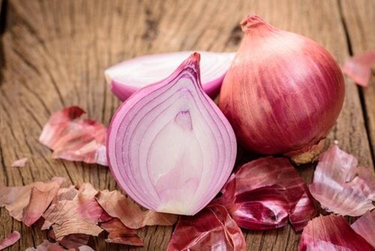 Cipolla alleata di salute: modi interessanti su come utilizzarla