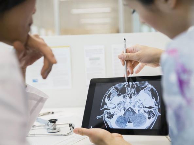Tumori cerebrali, un farmaco alternativo può salvare la vita