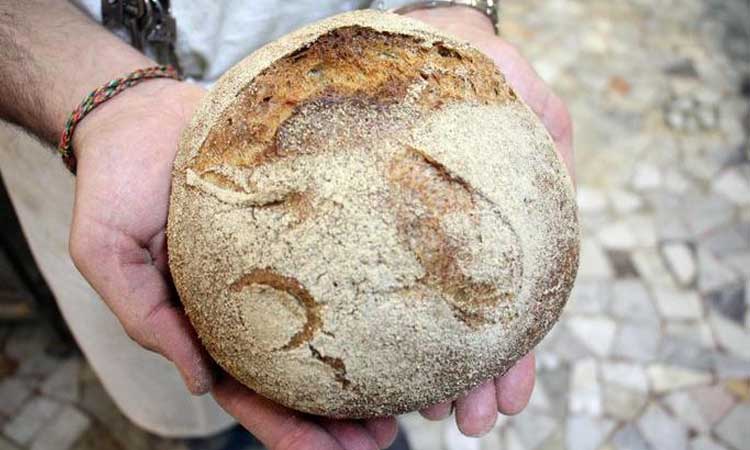 A Ercolano c'è un fornaio che dona il pane avanzato ai più bisognosi