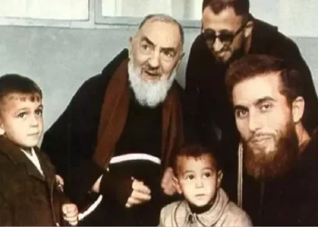 I fioretti di Padre Pio: la storia dei bambini e delle caramelle