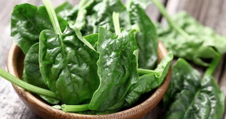 Spinaci: le proprietà e i benefici dell'ortaggio per la salute