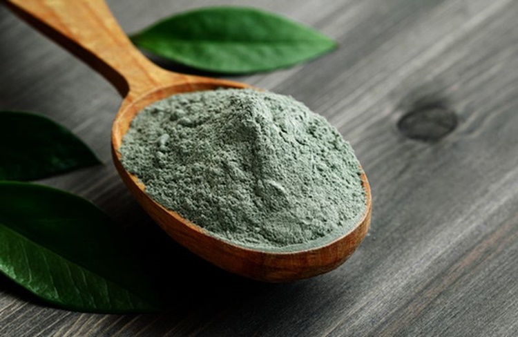 Argilla verde: un rimedio contro i dolori articolari, la gastrite e la cellulite