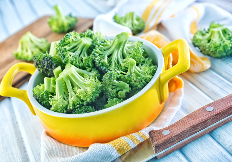 Come mangiare i broccoli per ricavare i suoi benefici
