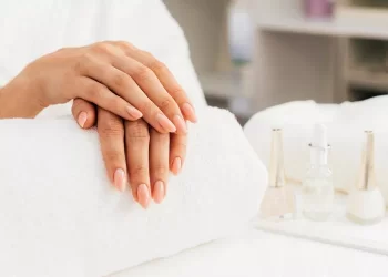 Come ringiovanire le mani: i migliori rimedi naturali