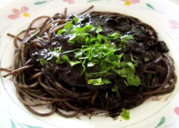 spaghetti-al-nero-di-seppie