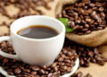 La caffeina riduce l'aumento di peso parola di scienza