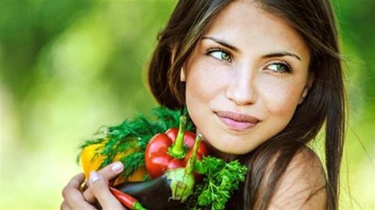Le abitudini alimentari sane che vi manterranno giovani e in salute