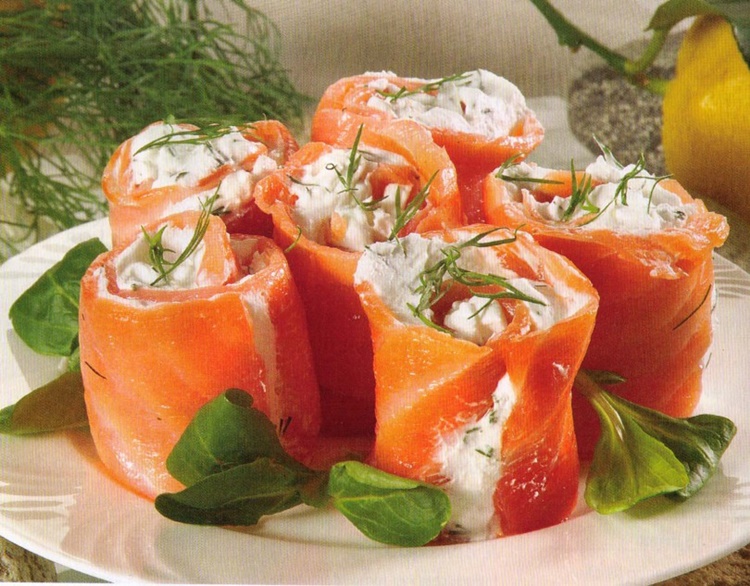 Involtini di Salmone Affumicato: un ricco antipasto