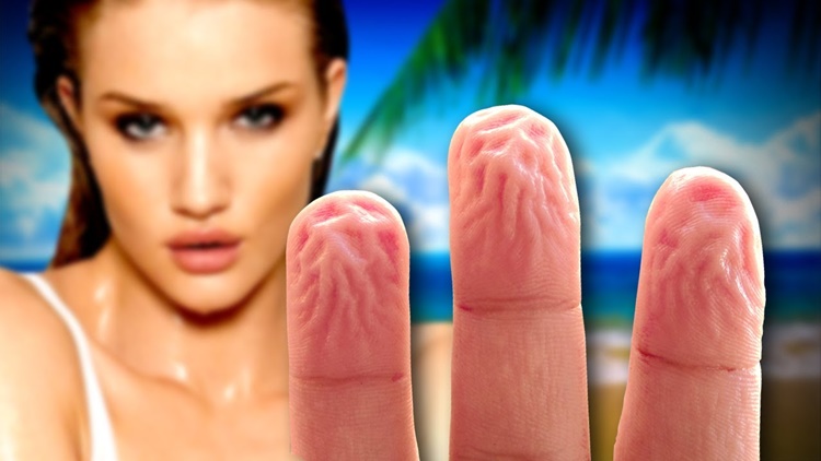 Pelle delle mani: il motivo per cui si raggrinzisce in acqua