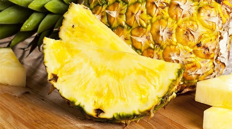 Infuso di ananas e cannella per ritrovare la linea e mettersi in forma
