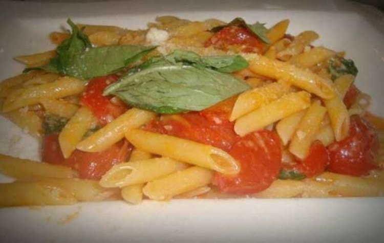 Pasta allo scarpariello: la ricetta tradizionale napoletana