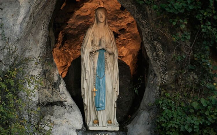 I malati vanno a Lourdes, perchè