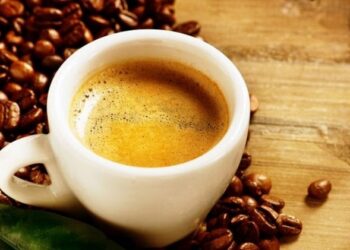 Un caffè dopo cena influisce sul nostro sonno