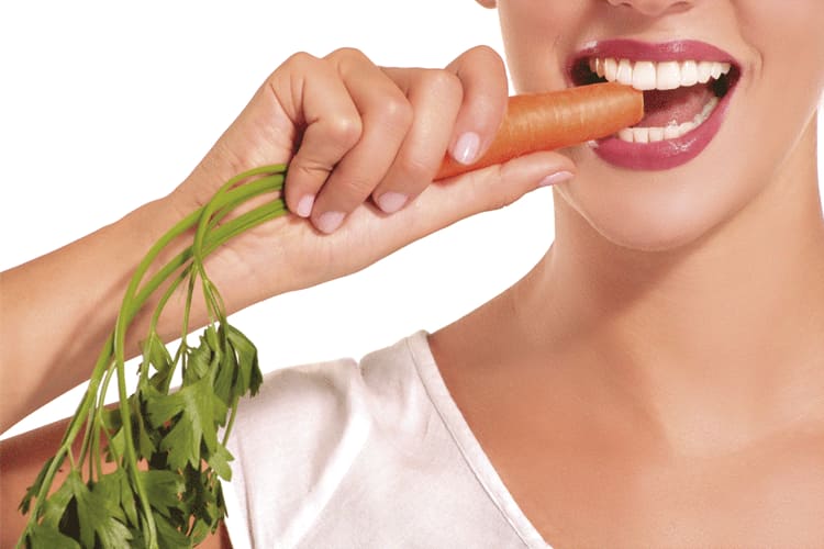 La dieta comincia mangiando: mastica bene, dimagrisci meglio