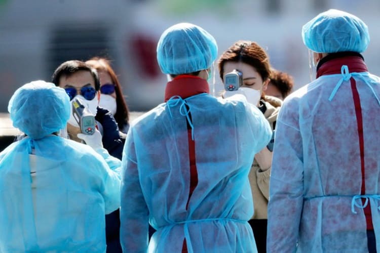 Coronavirus al Sud, previsione del'Iss: ondata di contagi nel weekend