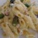 Mezze penne agli asparagi, ricotta e pancetta, la primavera in tavola