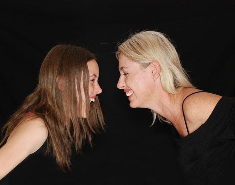 una-madre-non-è-una-migliore-amica