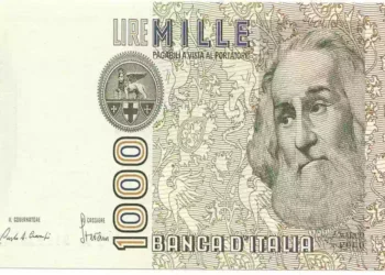 Hai queste vecchie 1000 lire nel cassetto