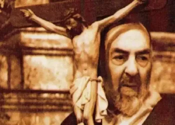 Caro Padre Pio: proteggici e difendici