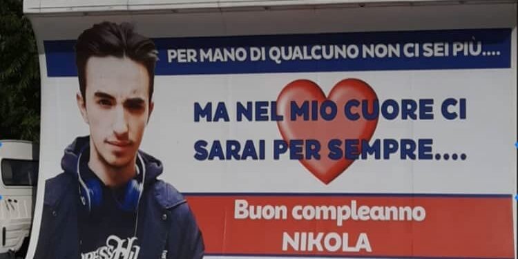 il figlio Nikola muore in un incidente