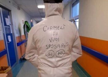 Infermiere scrive proposta di matrimonio